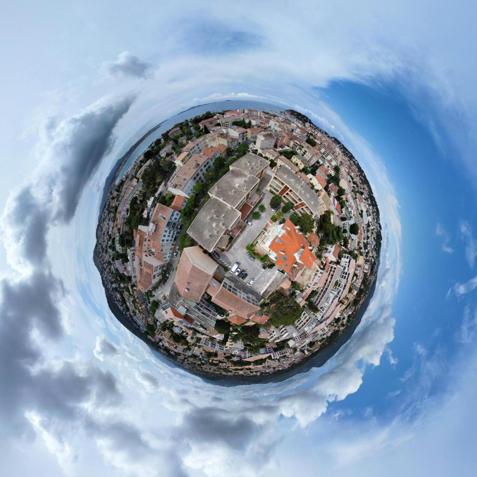 Sanary- La Vie Est Belle- Centre Ville 2 Minutes A Pied- Plage 5 Minutes Sanary-sur-Mer Exterior foto